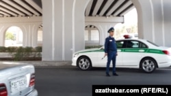 Ýol gözegçilik polisiýasy. Aşgabat 