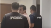 კაცი, რომელზეც პოლიცია ძალადობდა, რამდენიმე საათის განმავლობაში დაკავებული იყო.