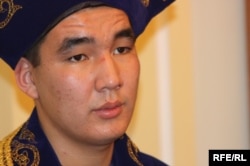 Асқар Құбиншиев, бокстан 91 келіге дейінгі салмақ дәрежесінде жастар арасында Азия чемпионы. Алматы, 11 наурыз, 2010 жыл.