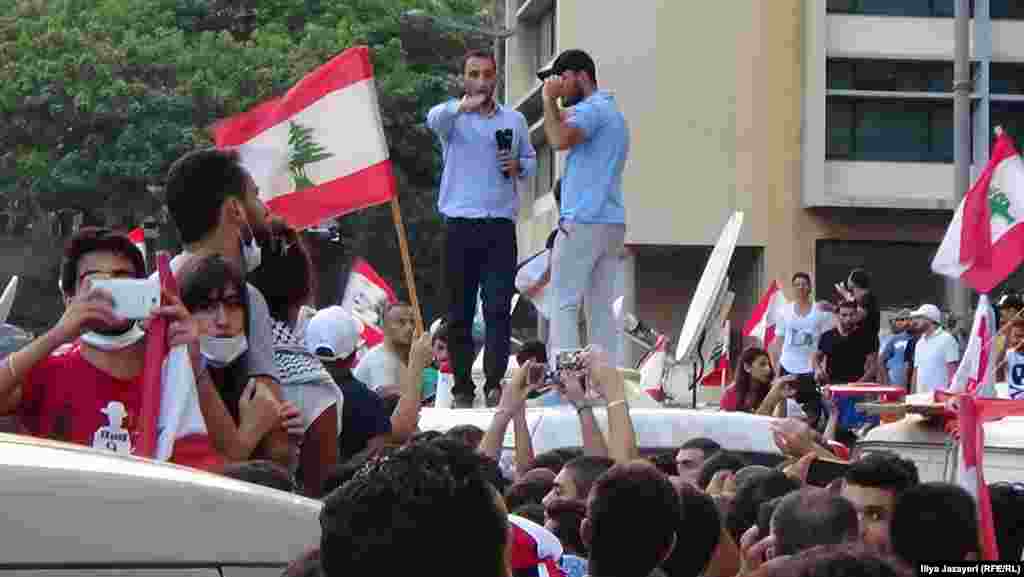 Lebanon -- Lebanon protests against Beirut government over rubbish dispute. August 23, 2015