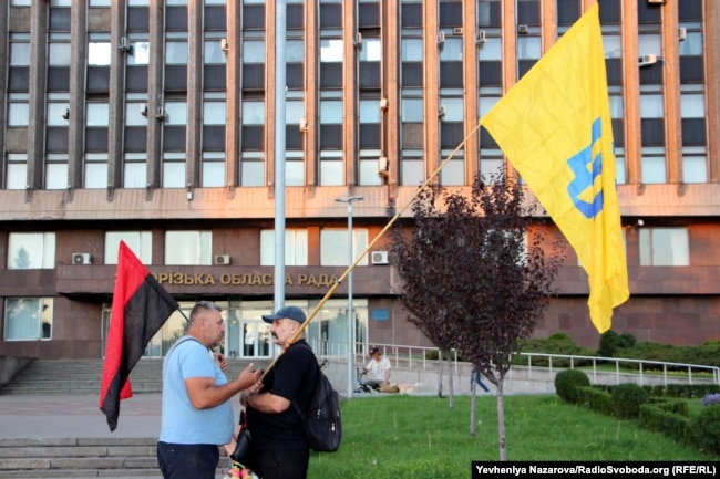 Мітинг у Запоріжжі пройшов без партійних прапорів