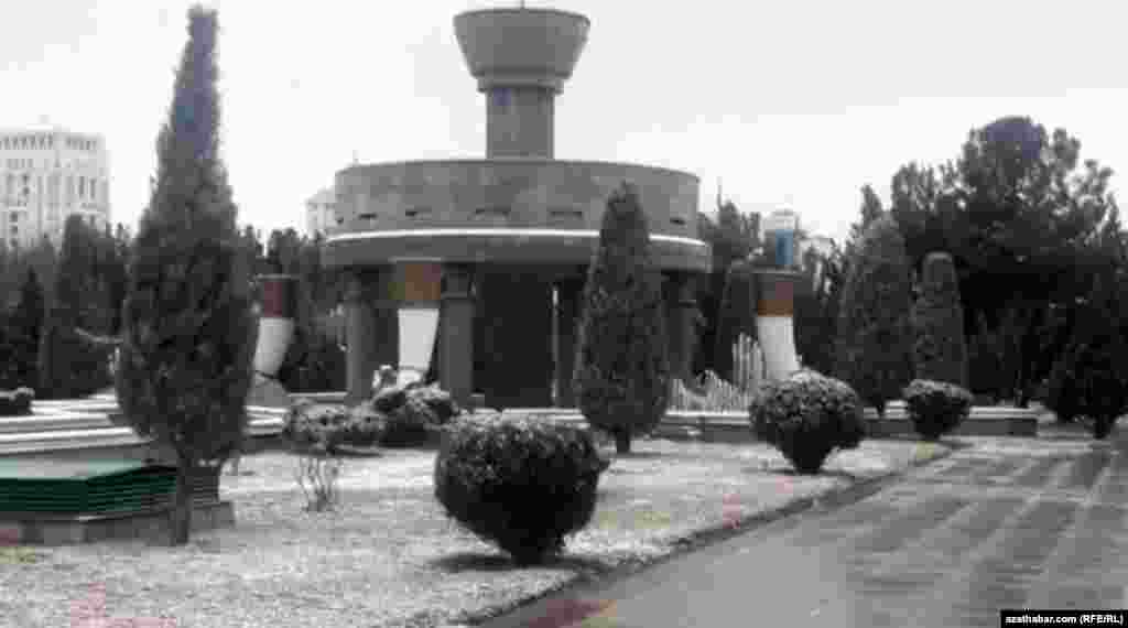 Şol bir wagtda, çüwdürimiň esasy - merkezi bölegi işledilmeýär