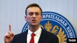 Российский оппозиционный политик Алексей Навальный в ЦИК. Москва, 25 декабря 2017 года.