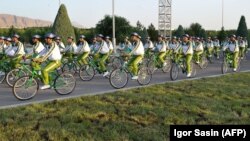 Празднование Дня велосипеда в Туркменистане. Июнь, 2020 