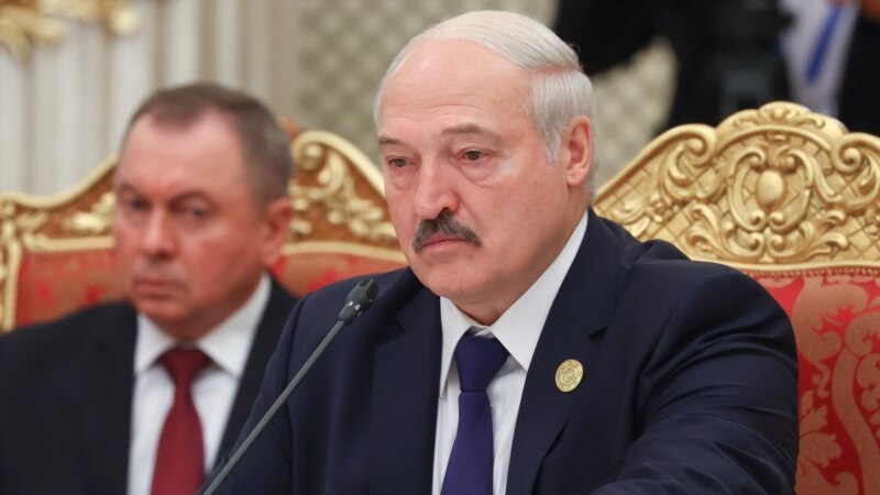 Беларусь: стали известны фамилии девяти человек из 13 помилованных Лукашенко