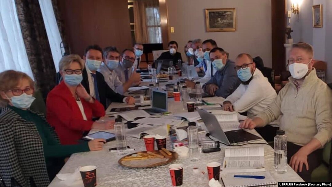 Negocierile pentru formarea viitorului guvern sunt blocate de o săptămână, dar "toate soluțiile sunt pe masă".