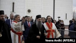 Новий глава СПЦ належить до церковних ієрархів, які беззастережно підтримують політику бєлградської влади, як щодо Косова, так й у всіх інших ланках.