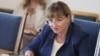 Докладът на правната комисия, с който се предлага отхвърляне на ветото, беше прочетен от председателката ѝ Анна Александрова от ГЕРБ