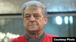 همایون بهزادی