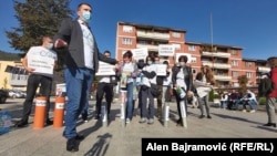 Dok dojučerašnji načelnik Foče Radislav Mašić kaže kako u Foči na gradnju Buk Bijele 'čekaju više od 40 godina', u istom gradu stanovnici su nekoliko puta protestovali zbog granje mini hidroelektrane na rijeci Bjelavi (fotografija iz oktobra 2020)