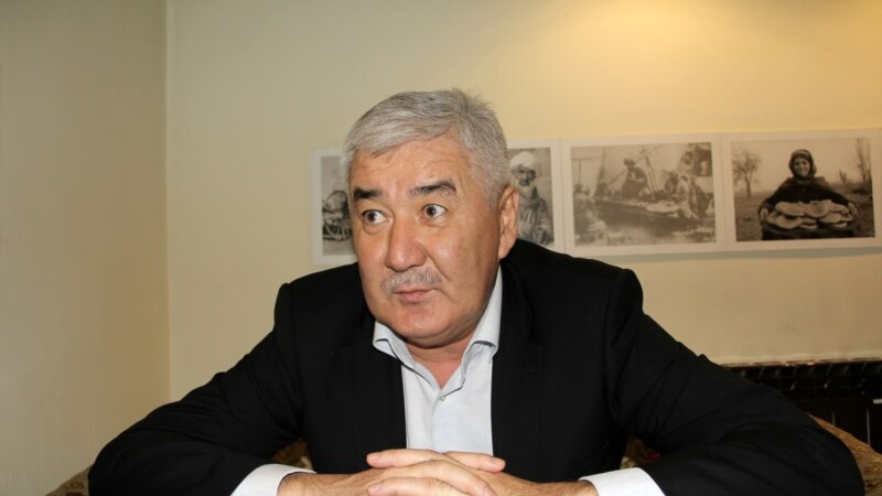 Амиржан Косанов: Экономика өнүкпөсө демократиянын баркы кетет
