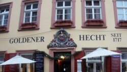 Unul din numeroasele restaurante din Heidelberg