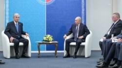 Касым-Жомарт Токаев и Владимир Путин на форуме в Омске. 27 июля 2026 года