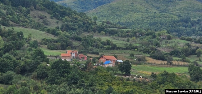 Pamje e fshatit Rëvatskë.