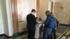 Глава избирательного штаба Навального в Казани Эльвира Дмитриева 17 марта в мэрии Казани