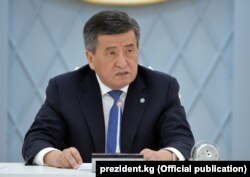 Сооронбай Жээнбеков.