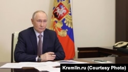 Путин на совещании с правительством "по вопросам социально-экономического развития Крыма и Севастополя" (регионы аннексированы Россией), 18 марта 2026 года