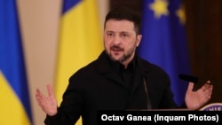 Послаблення санкцій за будь-яких обставин посилює Росію, заявив Володимир Зеленський