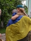 Автобус зі звільненими з російського полону українськими військовими