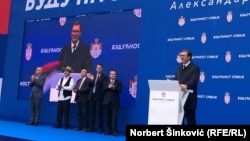 Predsednik Srbije Aleksandar Vučić na mitingu u Novm Sadu