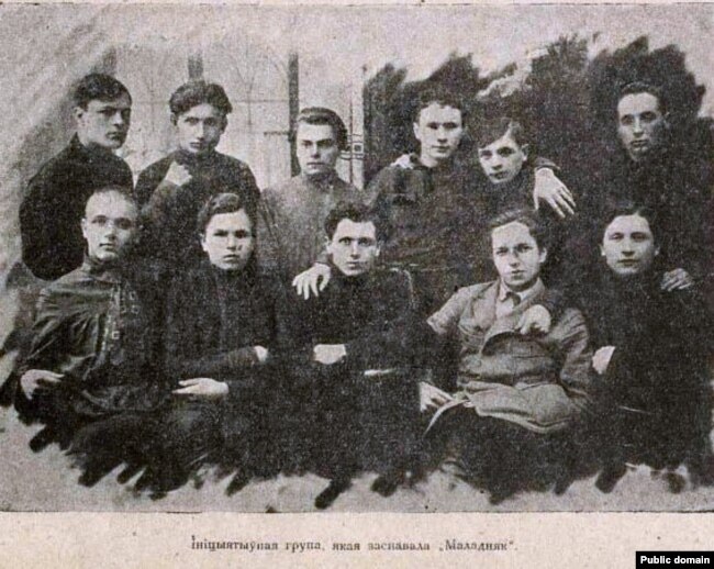 Il gruppo di iniziativa che ha fondato "Maladnyak".  "Giovanotto".  1925, n. 6