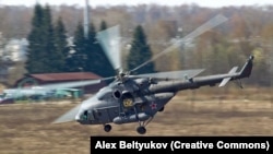 Вертолет Ми-8.