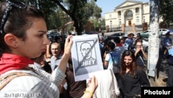 Бажы биримдигине каршы Арменияда өткөн акция. Ереван. 4-сентябрь, 2013-жыл. 
