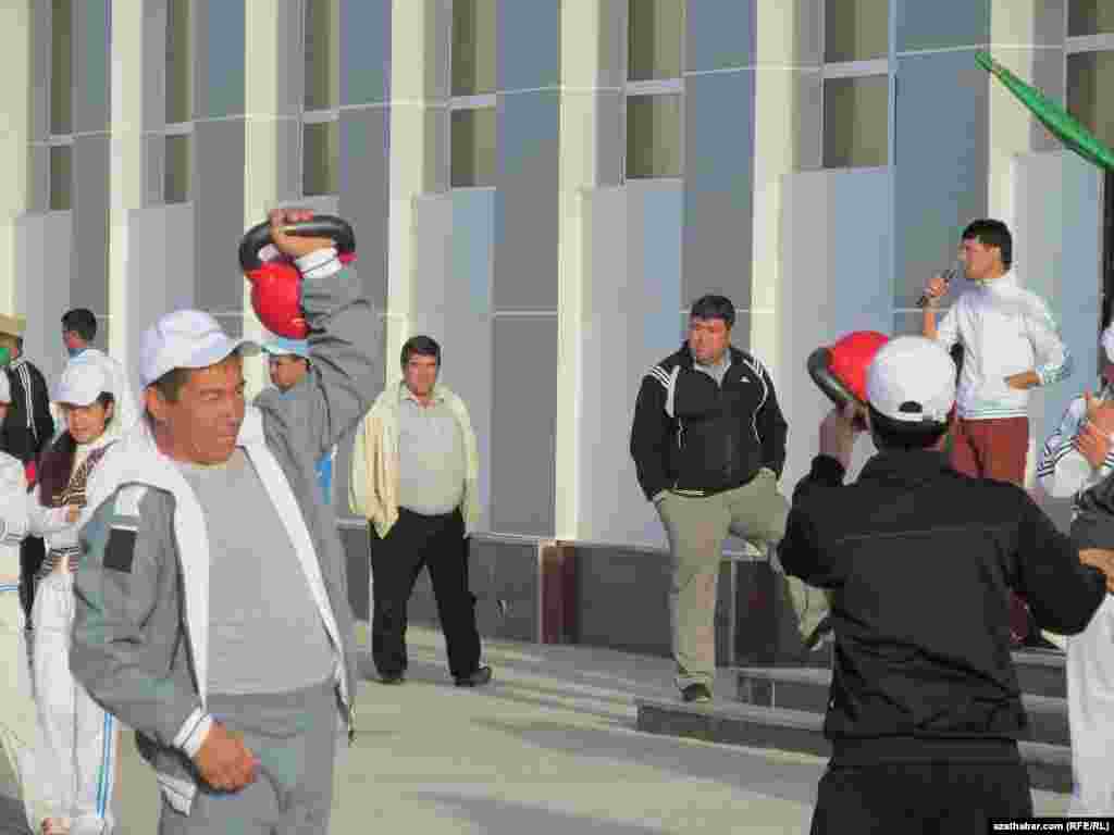 Turkmenistan. Health Week. Public walk along the Path of Health in Turkmenabat. Turkmenabat, April 7, 2013.