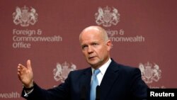 Mbretëri e Bashkuar- Ministri i Punëve të Jashtme të Britanisë, William Hague (Ilustrim)