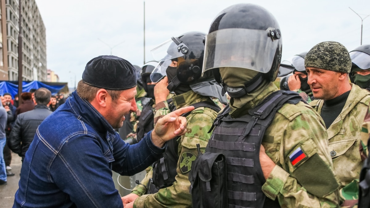 Увольнения силовиков после митинга, жалобы на несвободу и перестановки в  Дагестане