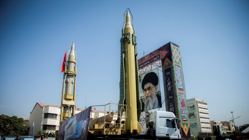 Britaniya, Fransa və Almaniyanın İrana qarşı yeni sanksiyalar təklif etdiyi xəbər verilir