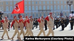 Парад Победы с участием «Юнармии» в Санкт-Петербурге. Фото из соцсетей