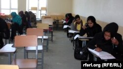 تصویر آرشیف: جریان اخذ امتحان کانکور در کابل 