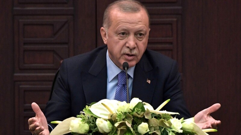 Erdogan paralajmëron operacion kundër kurdëve në Siri