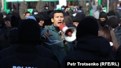 Kazahstanska policija opkolila prosvjednike, Almaty (28. veljače)