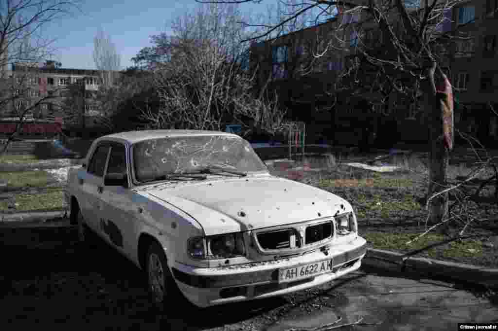 Donetsk,Ukrain. An artillery shelling hits living appartment this morning.