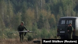 Беларускія вайскоўцы з бесьпілётнікам падчас вучэньняў Захад-2025, ілюстрацыйнае фота