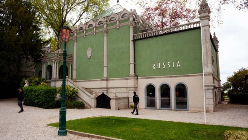 EU Pulls Funding For Venice Biennale After Russia's Inclusion