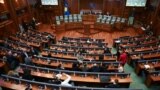 Deputetët e legjislaturës së nëntë gjatë seancës për votimin e ekzekutivit të ri që u mbajt më 19 nëntor 2025. Fotografi ilustruese. 