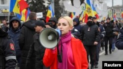 Марина Таубер оппозициянын митингинде. Архив. 