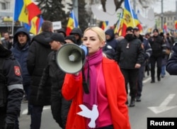 Марина Таубер, член прокремлевской партии «Шор», на митинге оппозиции. Кишинев, 28 февраля 2023 года.