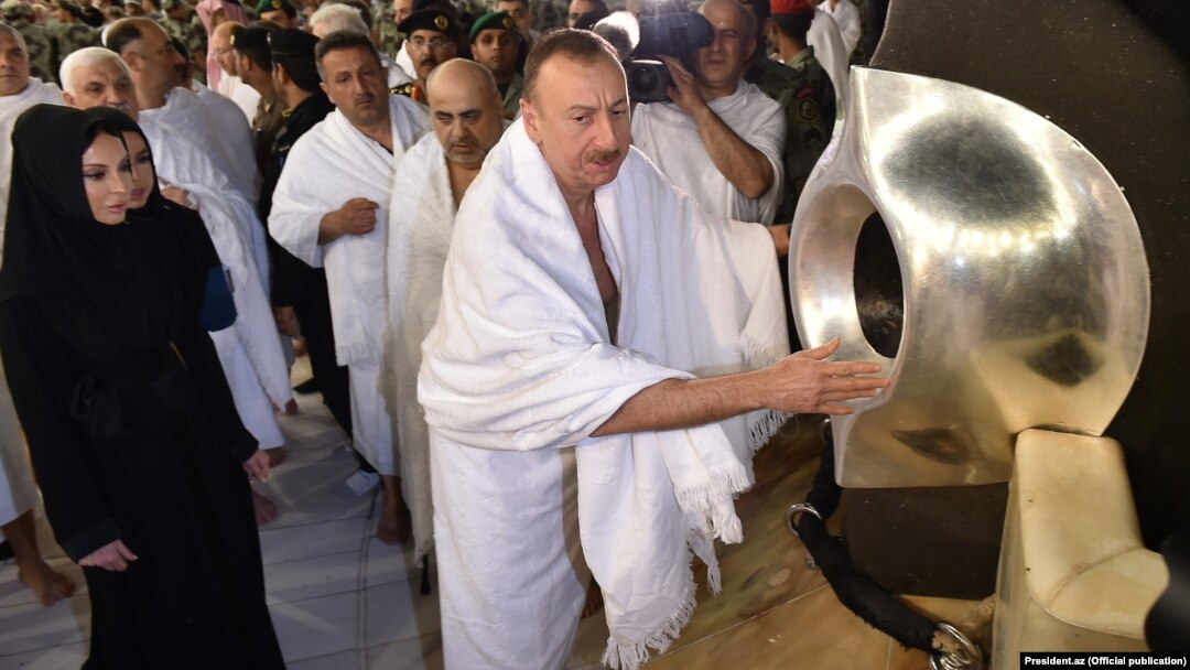 Prezident İlham Əliyev və ailə üzvləri Məkkə ziyarətində, 7 aprel 2015