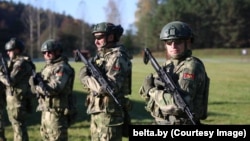 Атрад «народнага апалчэньня», створаны на базе паляўнічай гаспадаркі «Красны бор» у Верхнядзьвінскім раёне Віцебскай вобласьці, 16 кастрычніка 2026 году