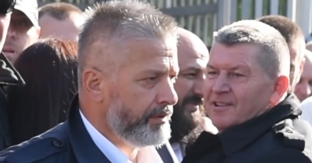 Ол кискасынан соруға бұйырды