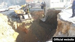 Serbia - Rudnica, suspected mass grave, Raska, 13Dec2013.