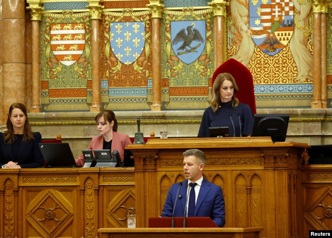 Прем’єр Петер Мадяр виступає в парламенті Угорщини. Хоч в угорському парламенті привітали заяву Верховної Ради України від третього вересня із засудженням радянських репресій проти угорців Закарпаття, але спікеру Ради Руслану Стефанчуку у візиті до Бадапешта було відмовлено