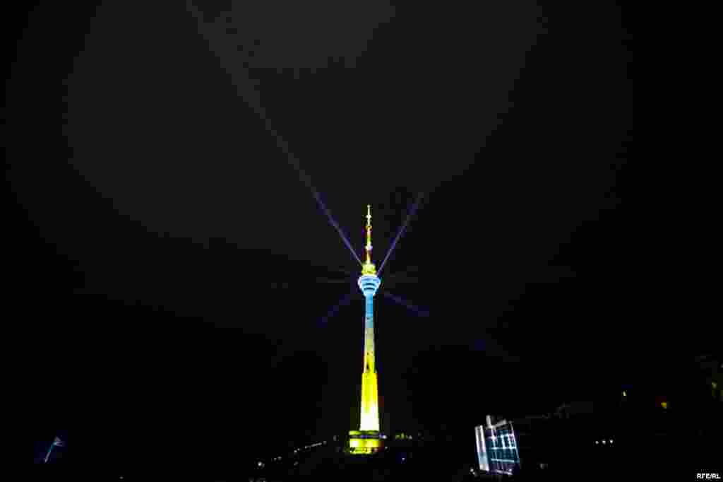 Yeni il üçün bəzənmiş Bakıdan fotolar #12