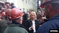 Натия Турнава во время встречи с шахтерами в Ткибули, 25 сентября 2019 г.