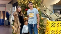 Мария Ковалева с мужем и дочерью.
