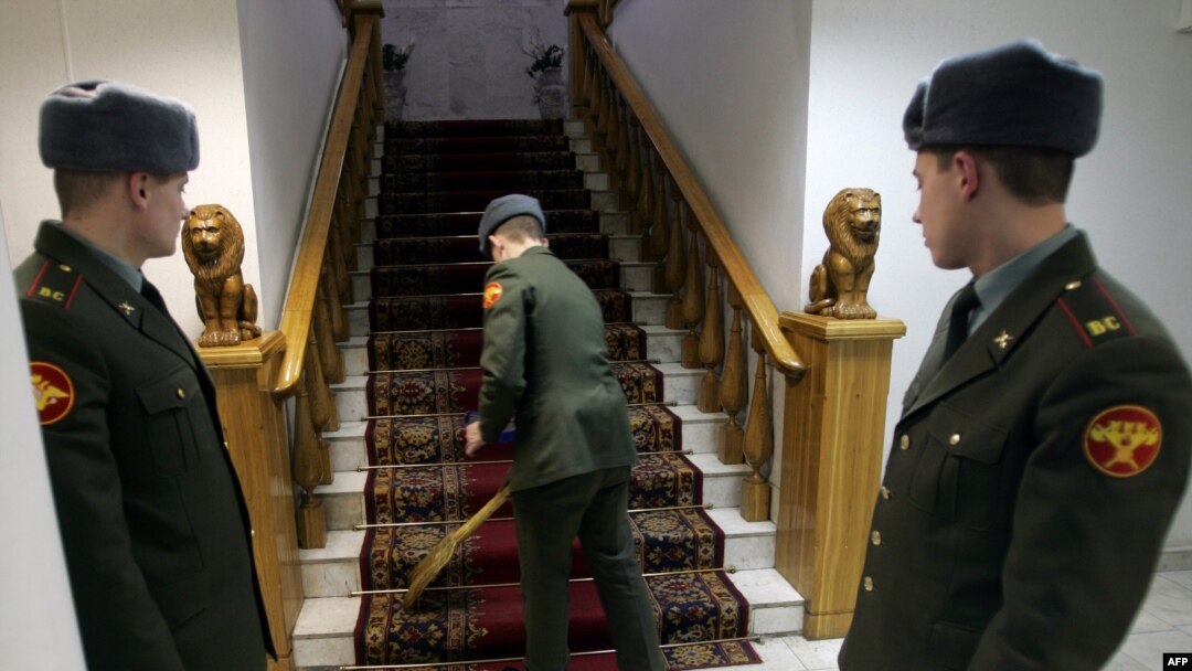 Адвокаты обвиняемых жалуются, что "чистых" прений на суде не происходит - гособвинение не парирует доводы и уходит от конкретных формулировок